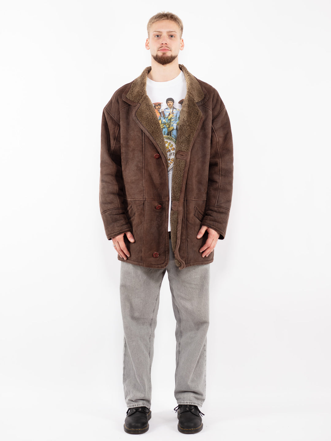 Vintage 90's Men Oversized Sheepskin Coat in Brown