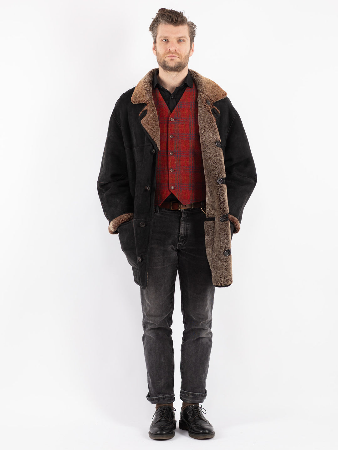Vintage 90's Men Sheepskin Coat in BlackZ182