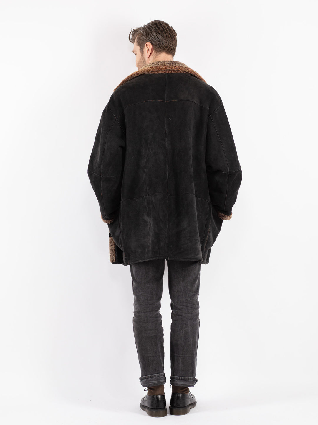 Vintage 90's Men Sheepskin Coat in BlackZ182