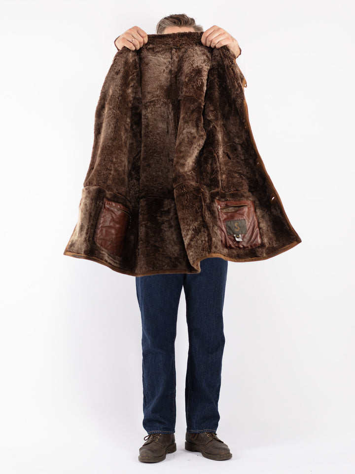 Vintage 90's Men Sheepskin Coat in Brown
