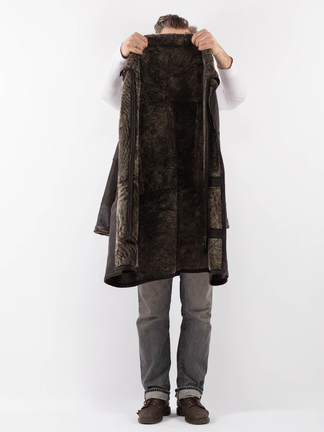 Vintage 90's Men Sheepskin Coat in BrownZ1135