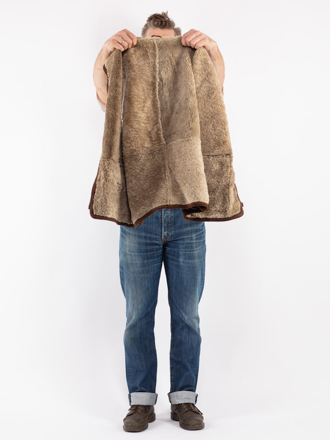 Vintage 90's Men Sheepskin Vest in Brown