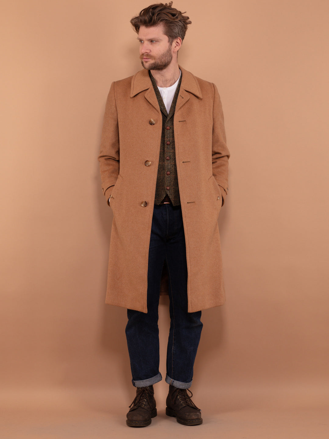 Vintage 90's Men Wool Blend Coat in Beige - NorthernGrip