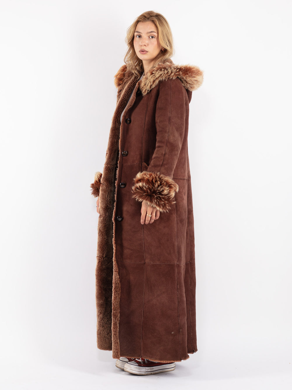 Vintage 90's Women Sheepskin Coat in Brown