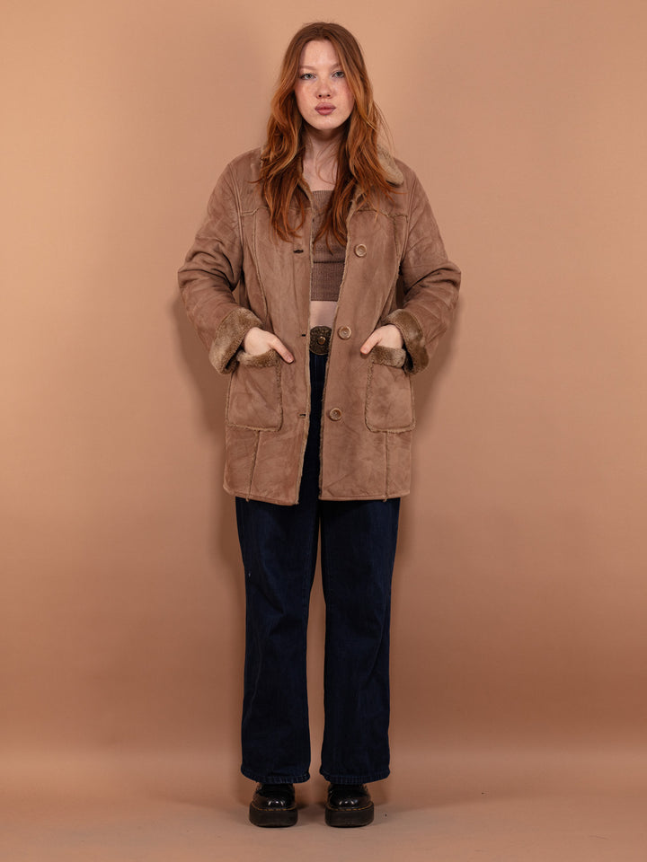 Vintage 90's Women Faux Sheepskin Coat in Beige - NorthernGrip