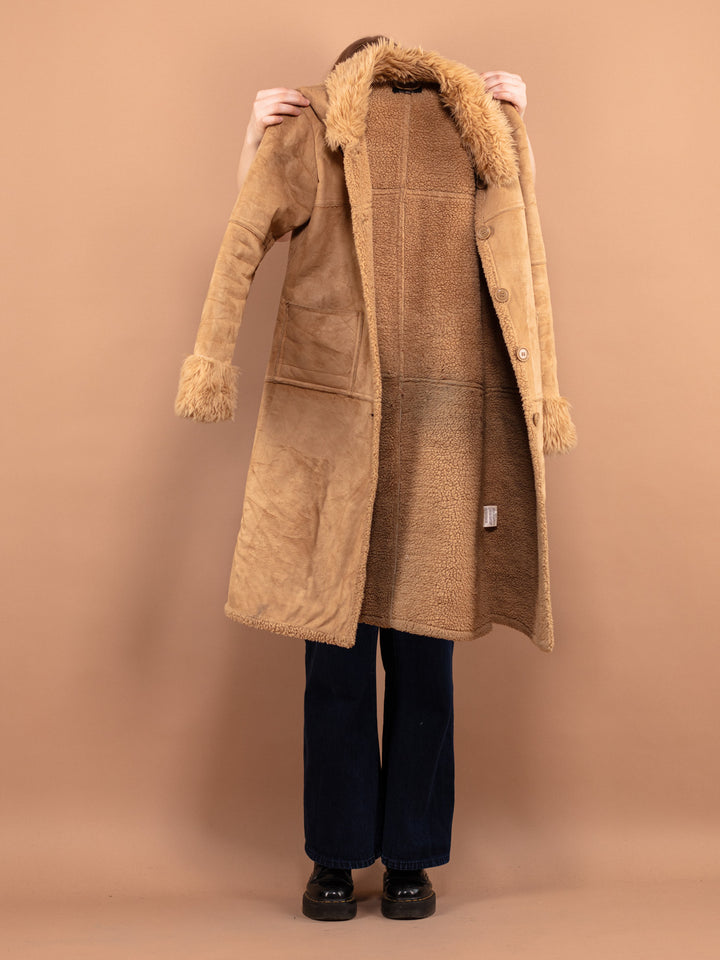 Vintage 90's Women Faux Sheepskin Coat in Beige - NorthernGrip