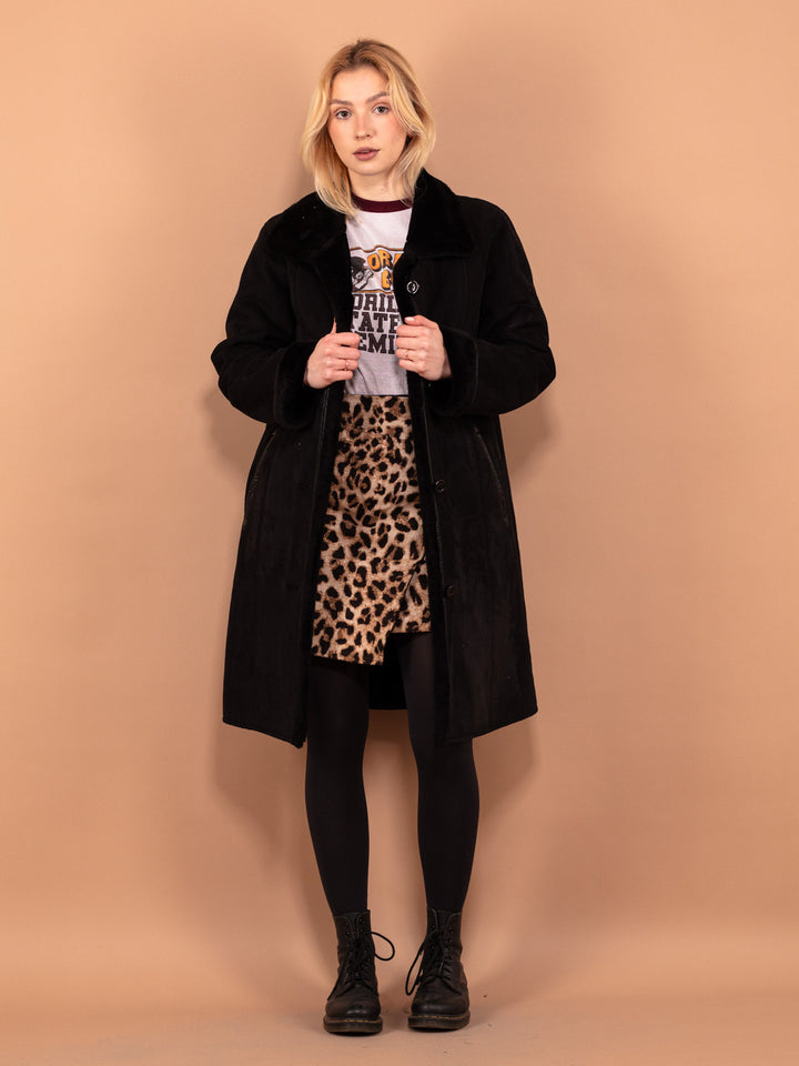 Vintage 90's Women Faux Sheepskin Coat in Black - NorthernGrip