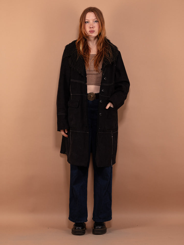 Vintage 90's Women Faux Sheepskin Coat in Black - NorthernGrip
