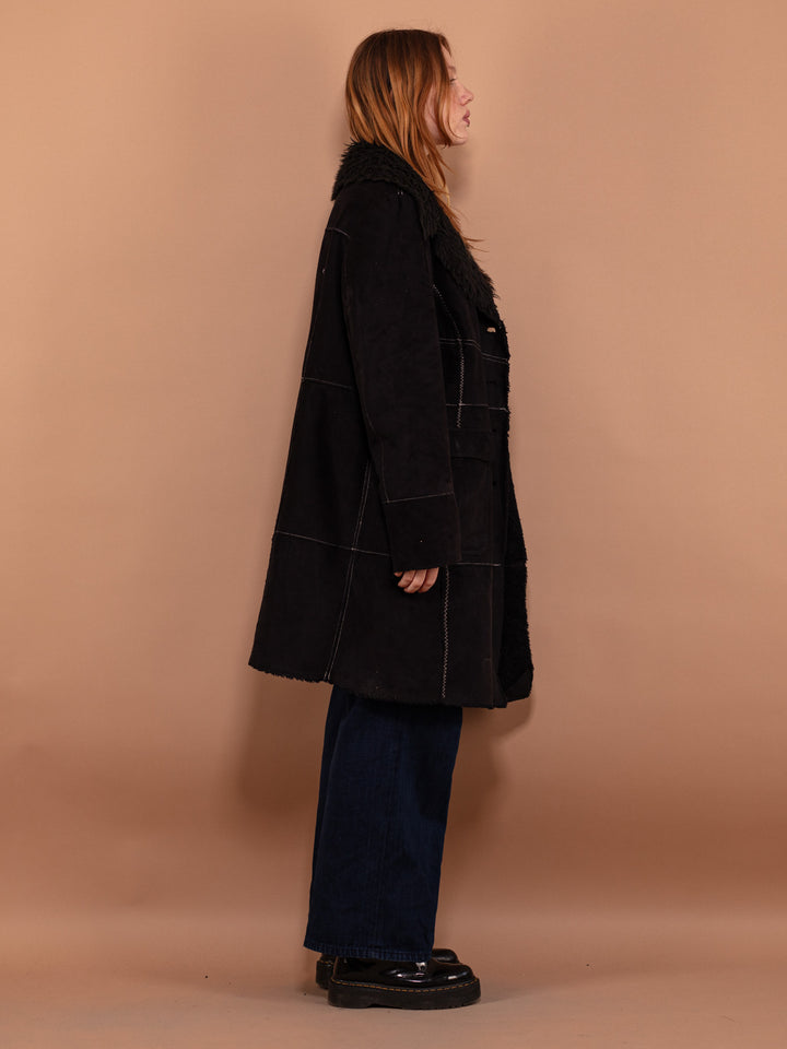 Vintage 90's Women Faux Sheepskin Coat in Black - NorthernGrip