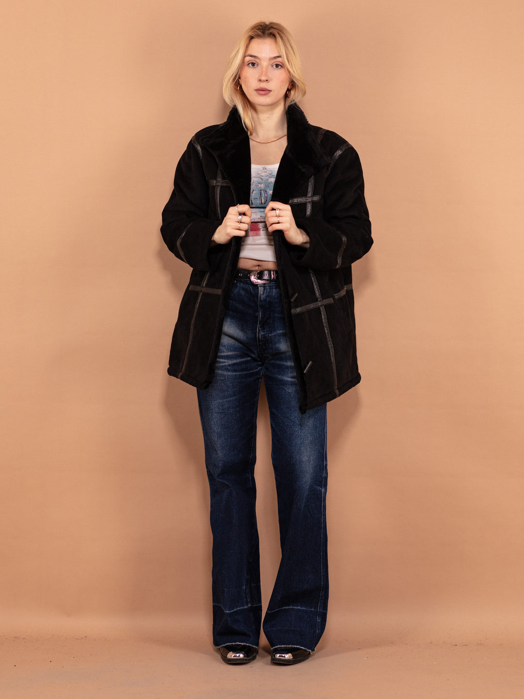 Vintage 90's Women Faux Sheepskin Coat in Black - NorthernGrip