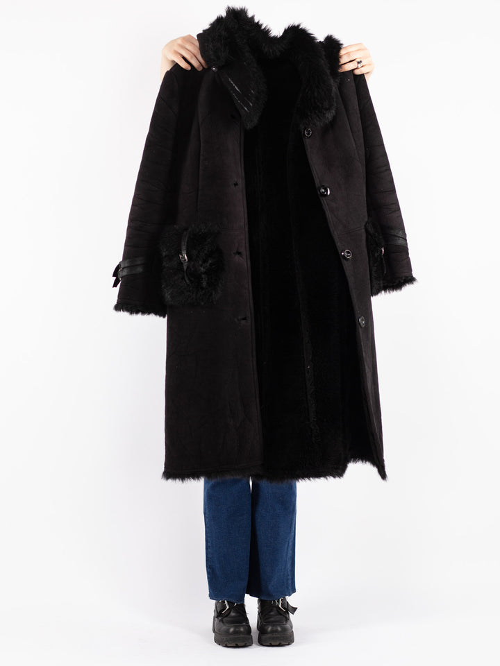 Vintage 90's Women Faux Sheepskin Coat in Black