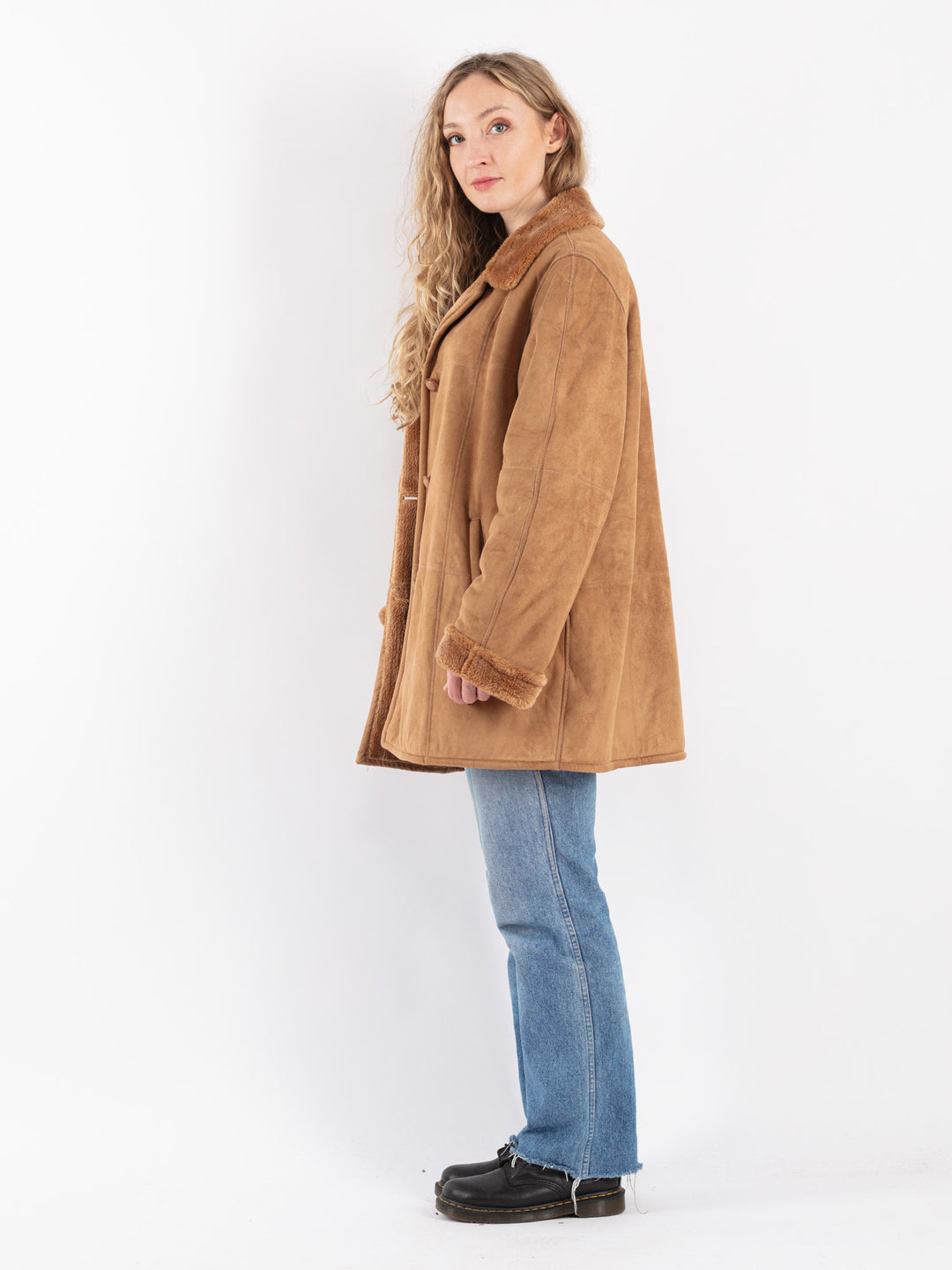 Vintage 90's Women Faux Sheepskin Coat in Brown