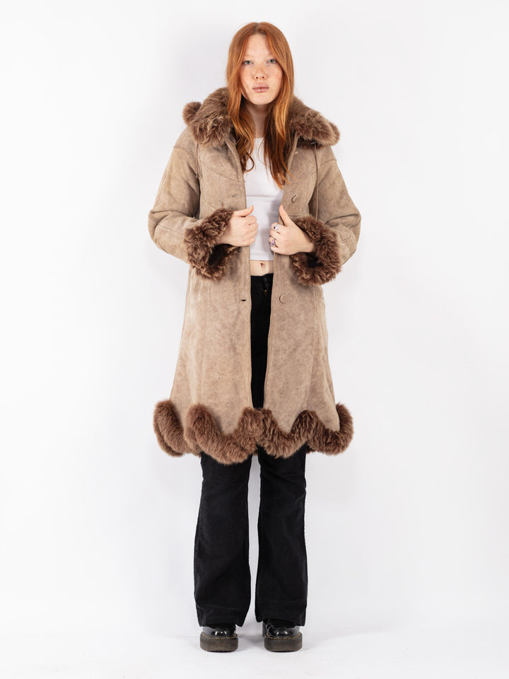 Vintage 90's Women Sheepskin Coat in Beige