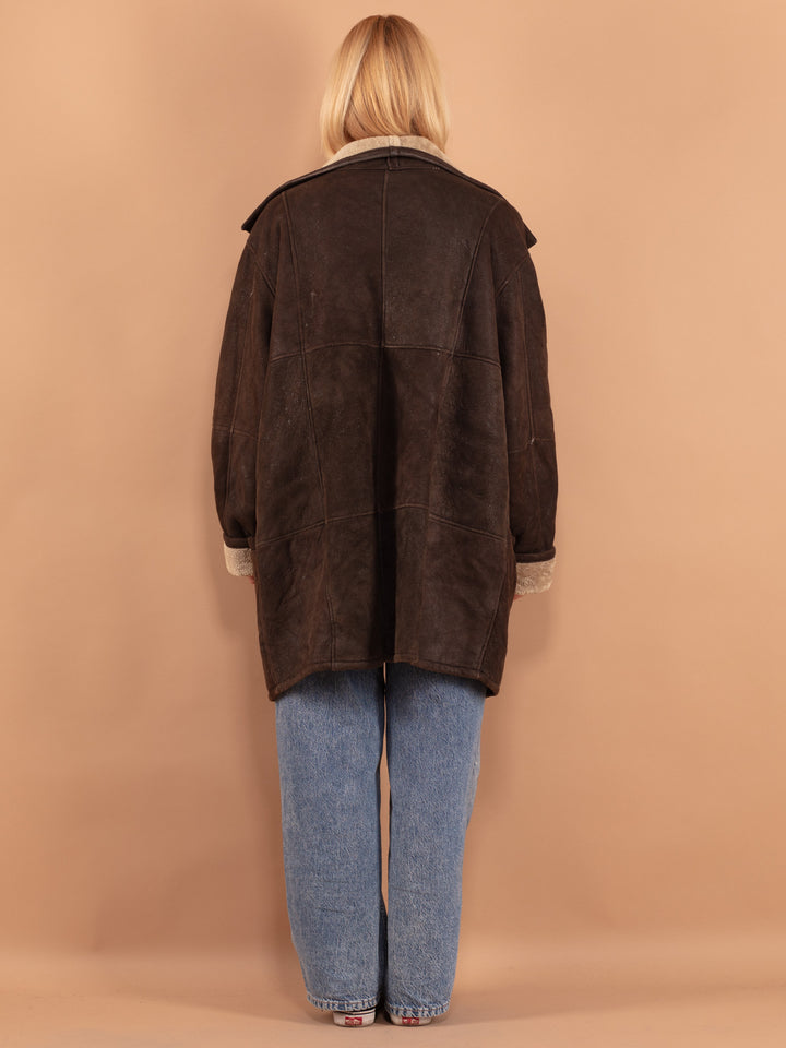 Vintage 90's Women Oversized Sheepskin Coat in Brown