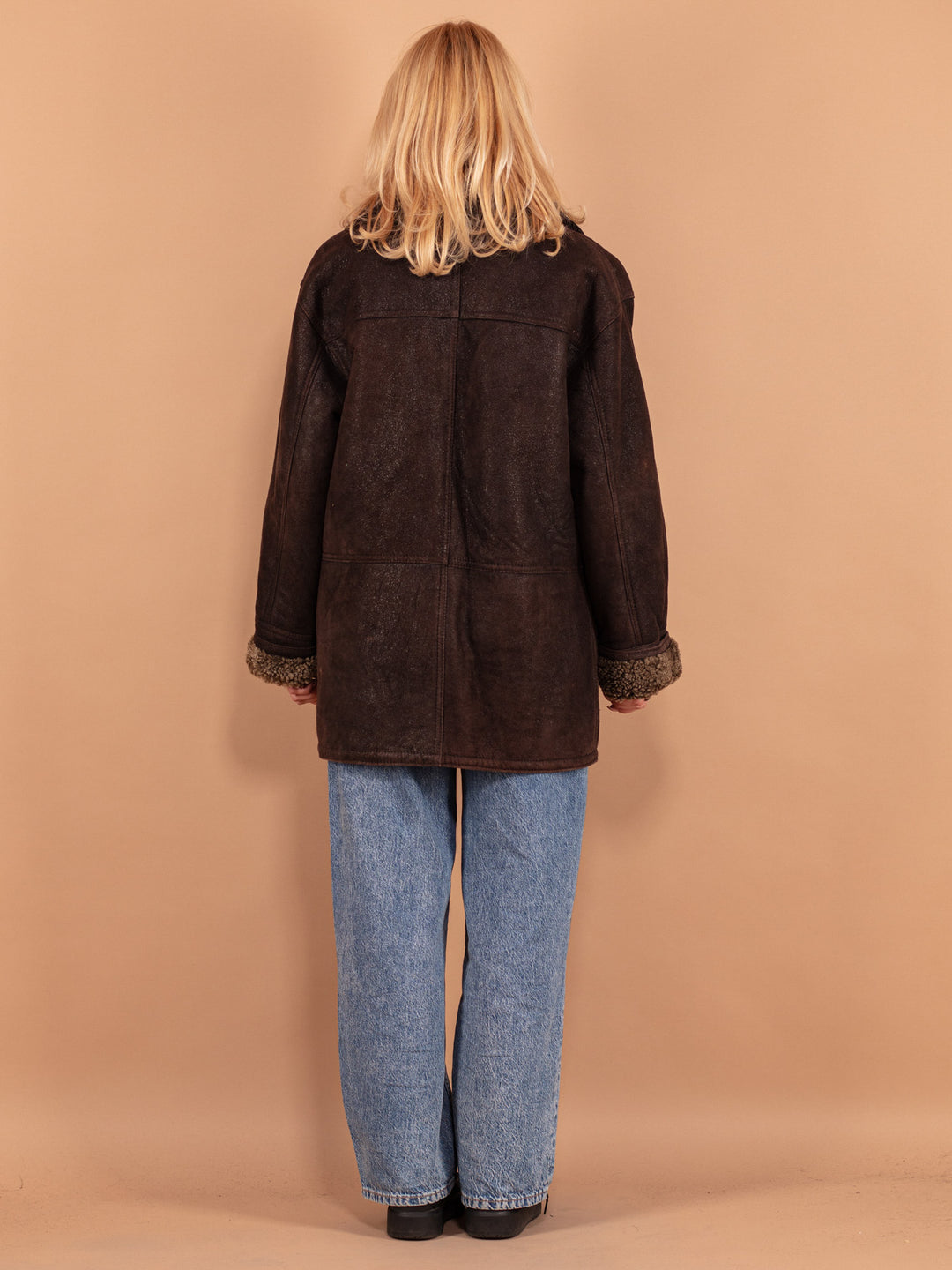 Vintage 90's Women Oversized Sheepskin Coat in Brown