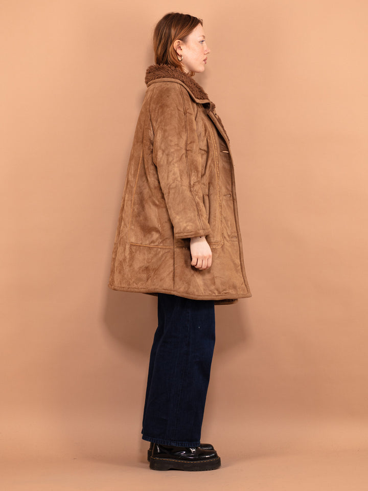 Vintage 90's Women Oversized Sherpa Coat in Beige - NorthernGrip