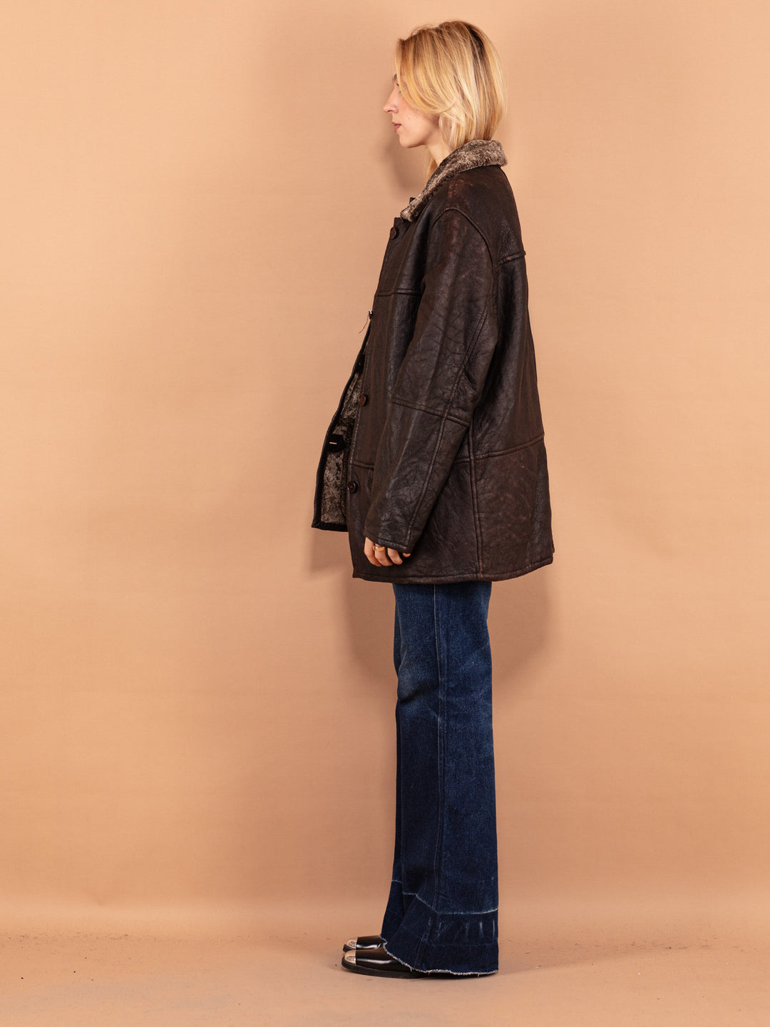Vintage 90's Women Sheepskin Coat in Brown - NorthernGrip