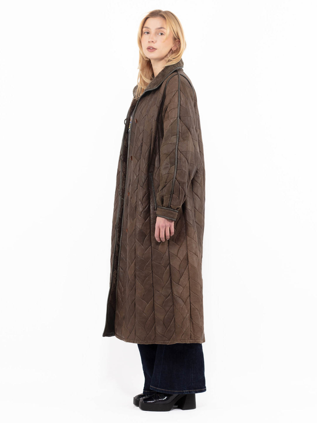 Vintage 90's Women Sheepskin Coat in BrownA1074