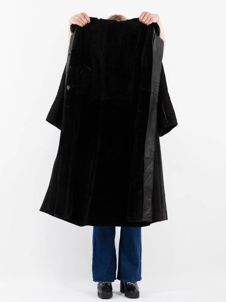 Vintage 90's Women Sheepskin Coat in BlackV9842