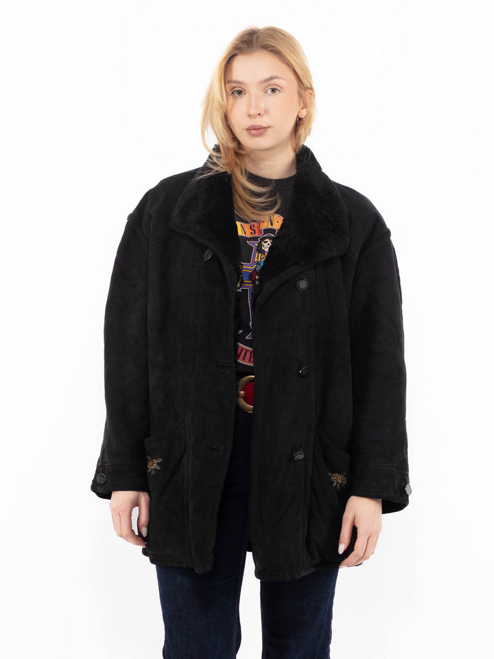 Vintage 90's Women Sheepskin Coat in BlackA1081