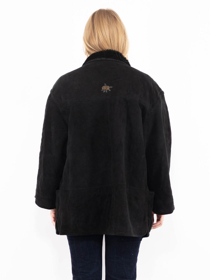Vintage 90's Women Sheepskin Coat in BlackA1081