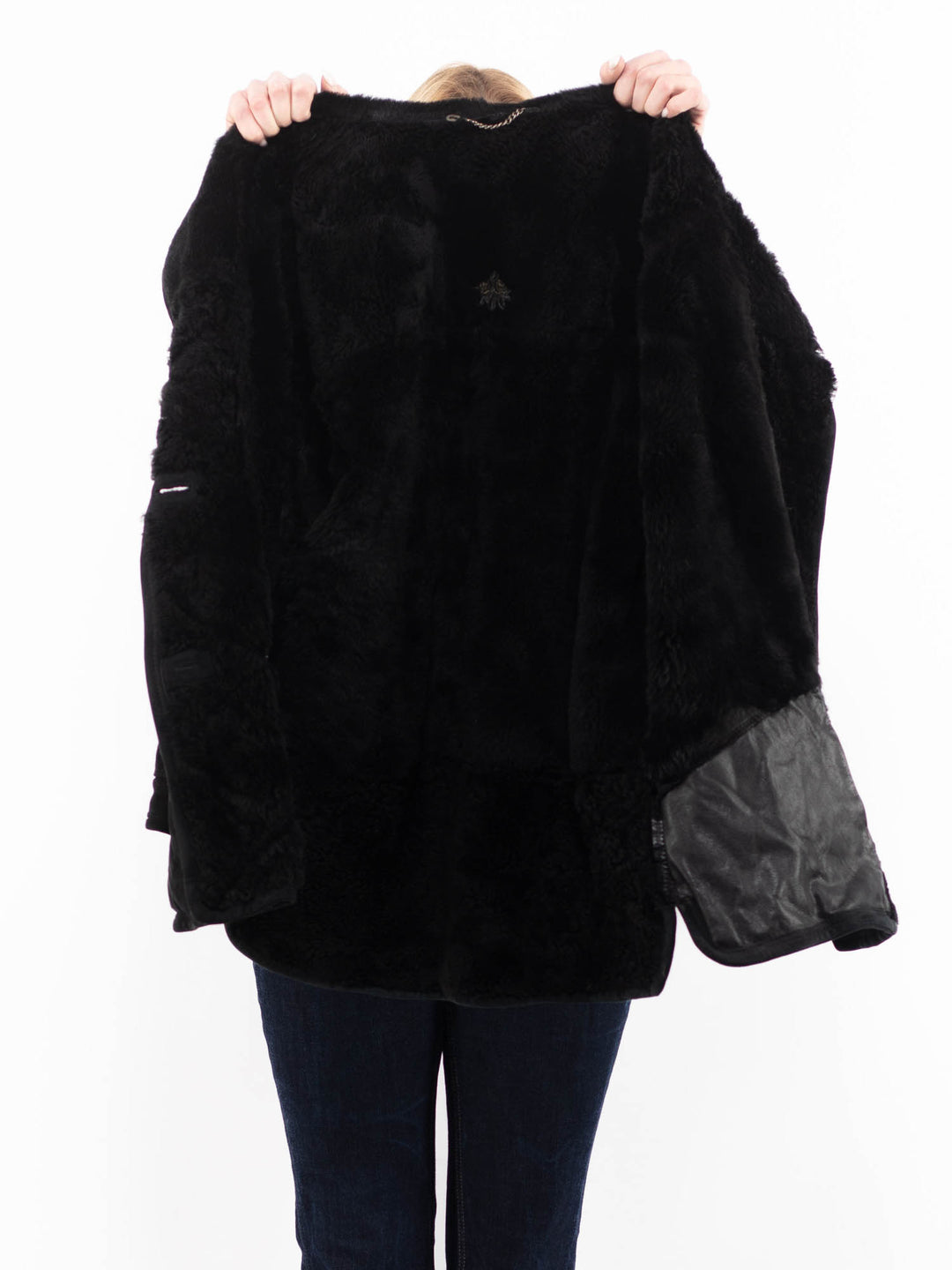 Vintage 90's Women Sheepskin Coat in BlackA1081