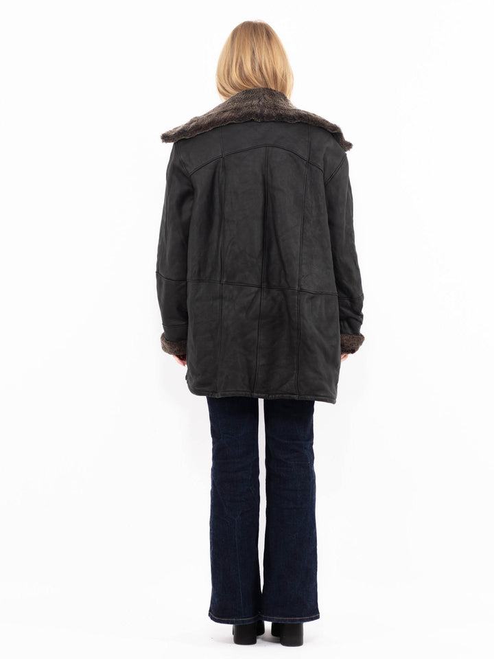 Vintage 90's Women Sheepskin Coat in BlackA1087