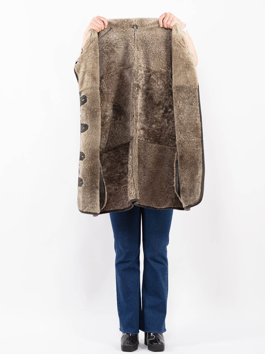 Vintage 90's Women Sheepskin Coat in GrayA0356