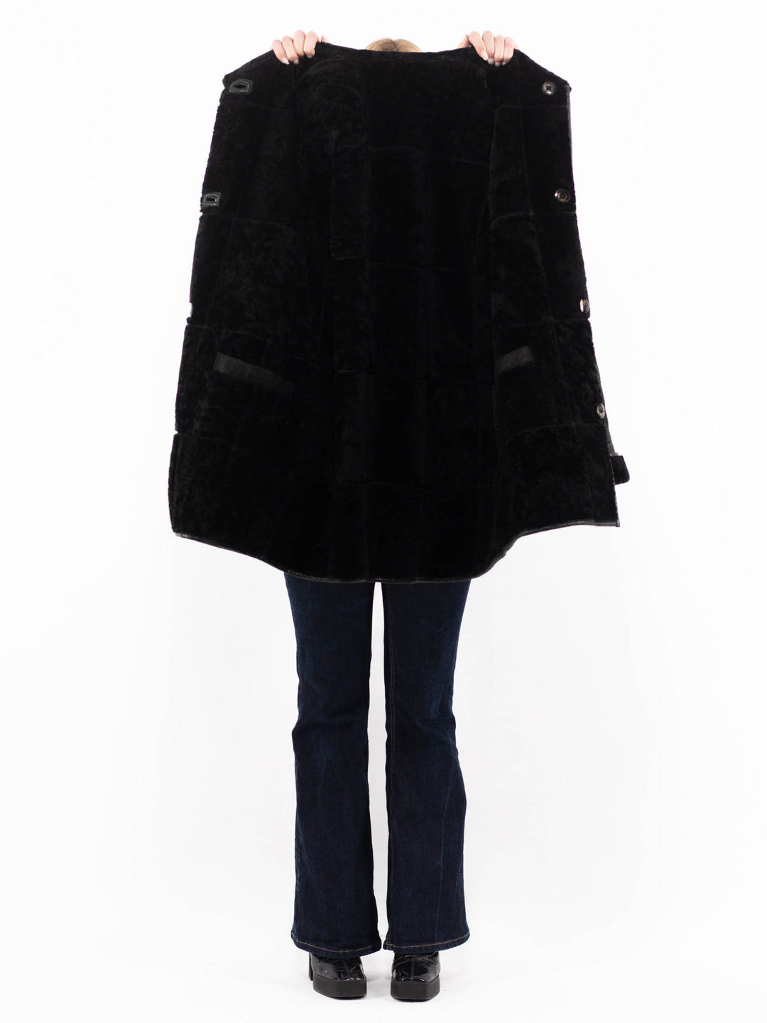 Vintage 90's Women Sheepskin Coat in BlackA1089