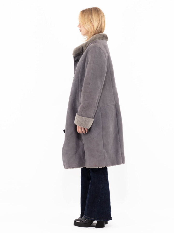 Vintage 90's Women Sheepskin Coat in GrayA1096
