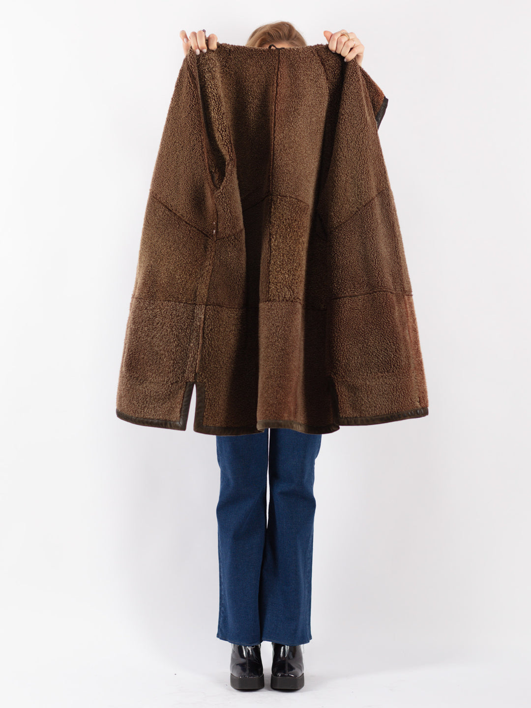 Vintage 90's Women Sheepskin Coat in Brown