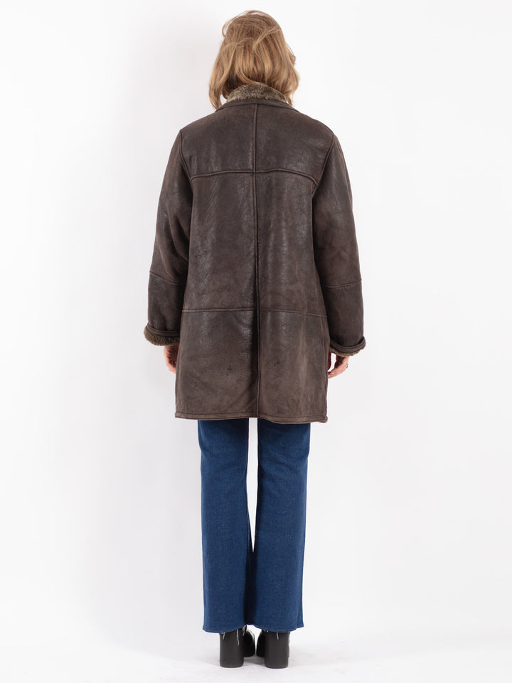 Vintage 90's Women Sheepskin Coat in Brown