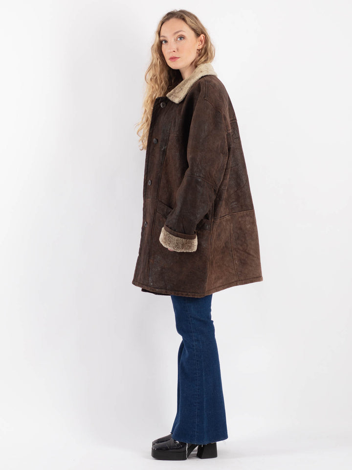 Vintage 90's Women Sheepskin Coat in Brown