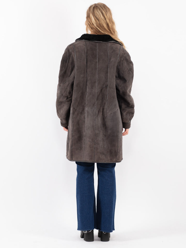 Vintage 90's Women Sheepskin Coat in Gray