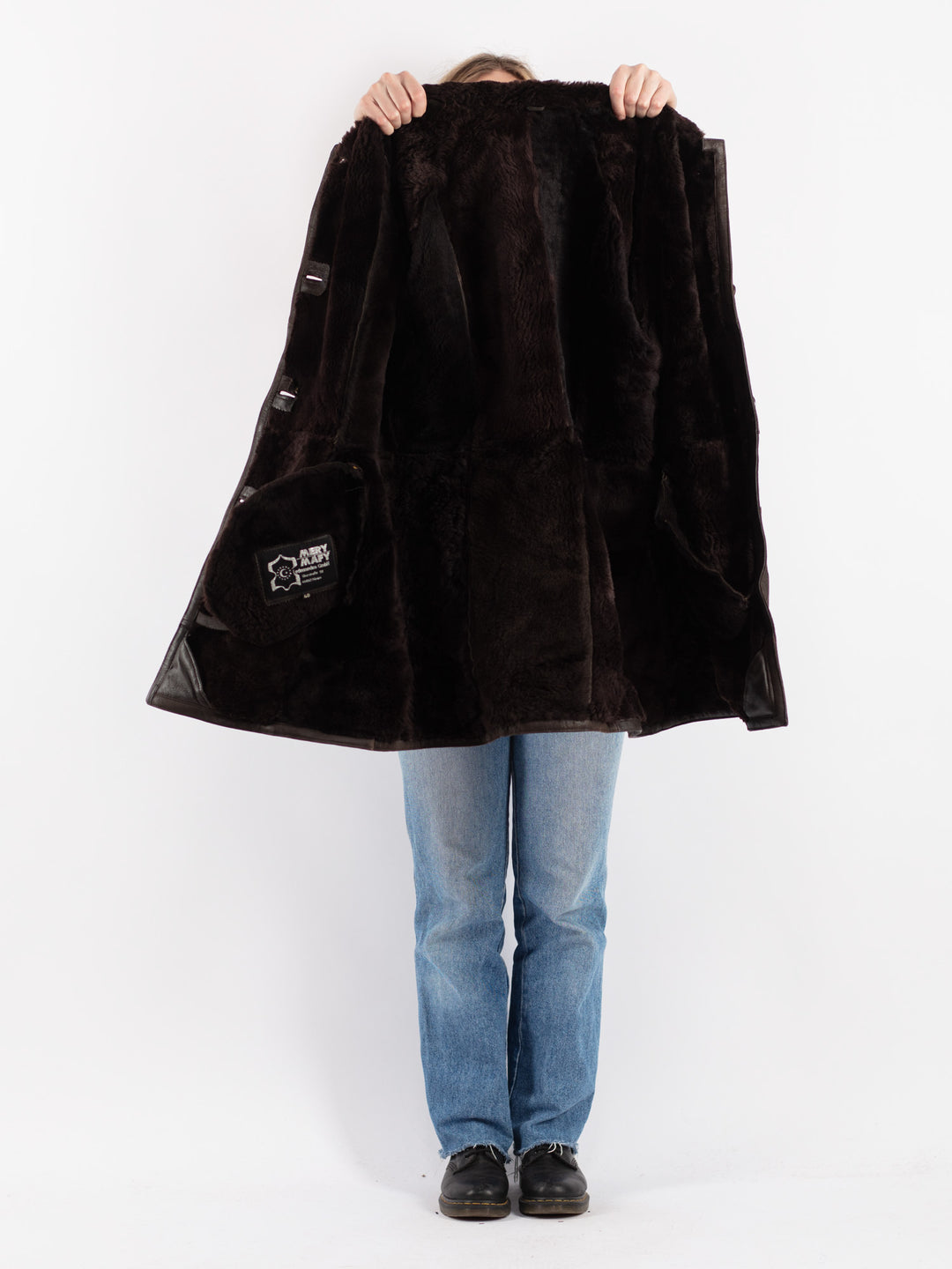 Vintage 90's Women Sheepskin Coat in Brown