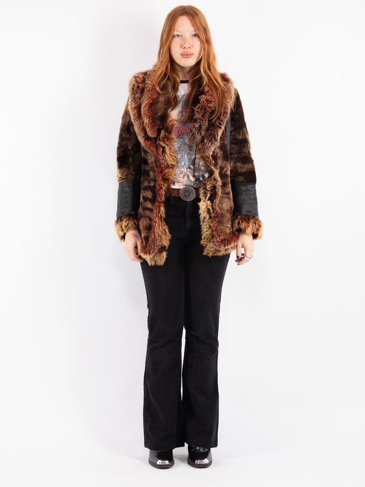 Vintage 90's Women Sheepskin Coat in Black