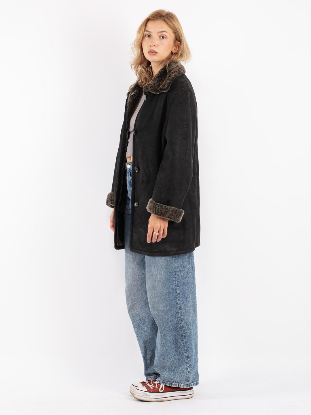 Vintage 90's Women Sheepskin Coat in Black