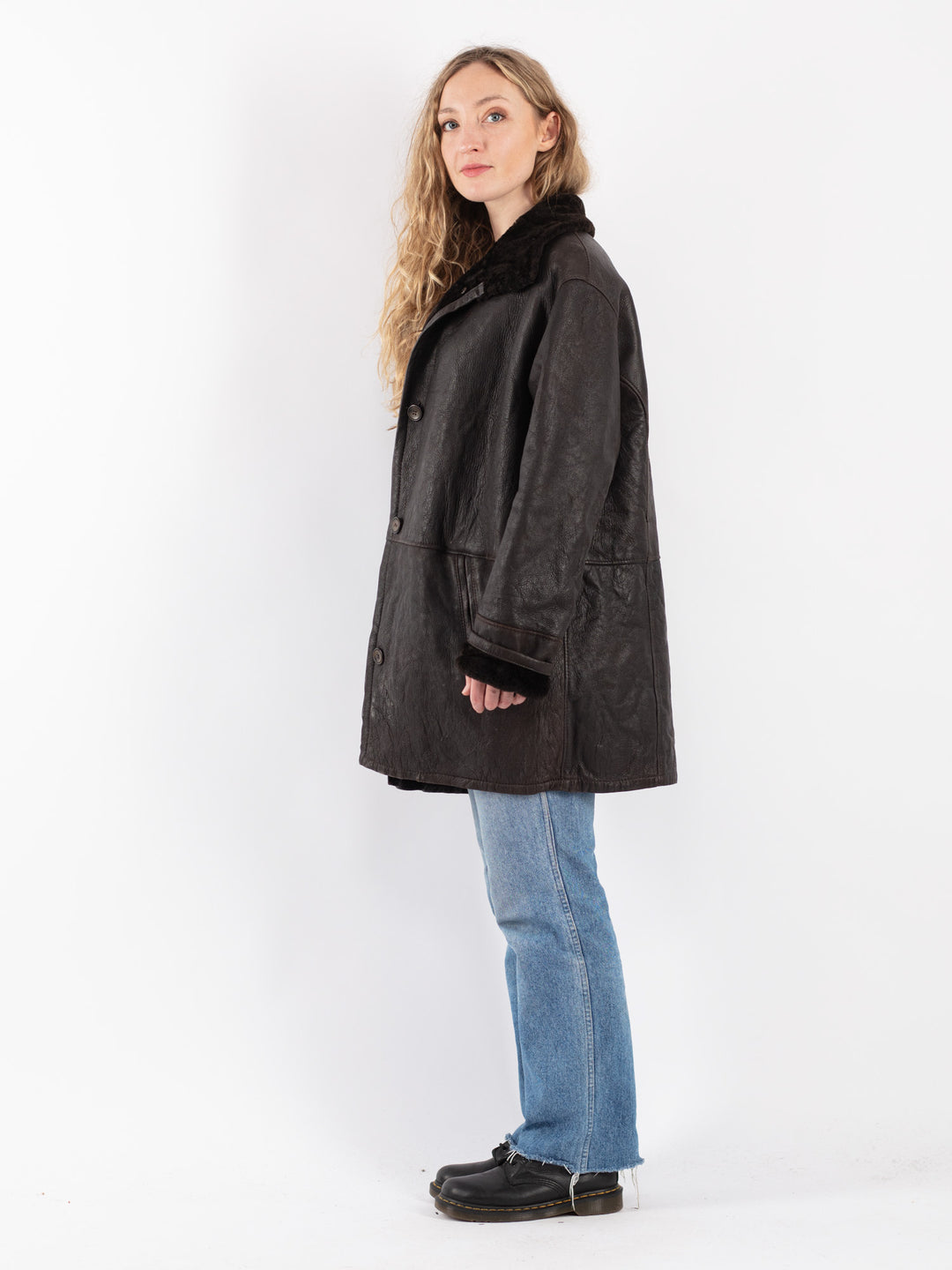 Vintage 90's Women Sheepskin Coat in Brown