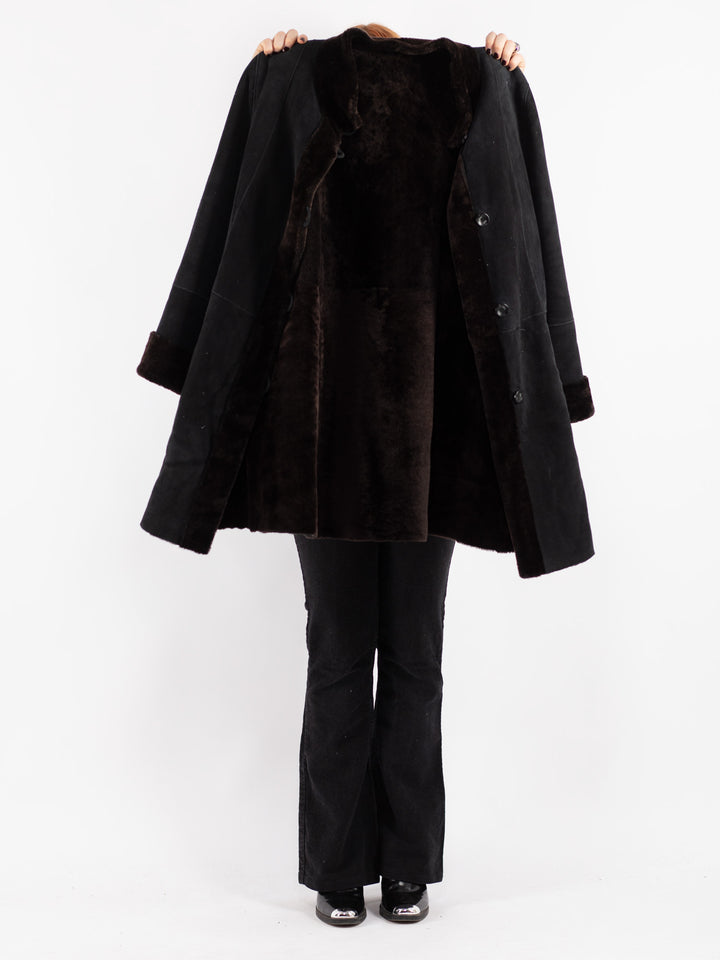 Vintage 90's Women Sheepskin Coat in Black