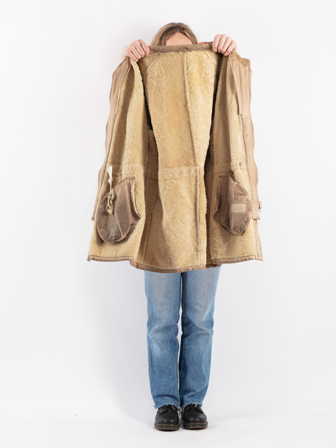Vintage 90's Women Sheepskin Coat in Beige