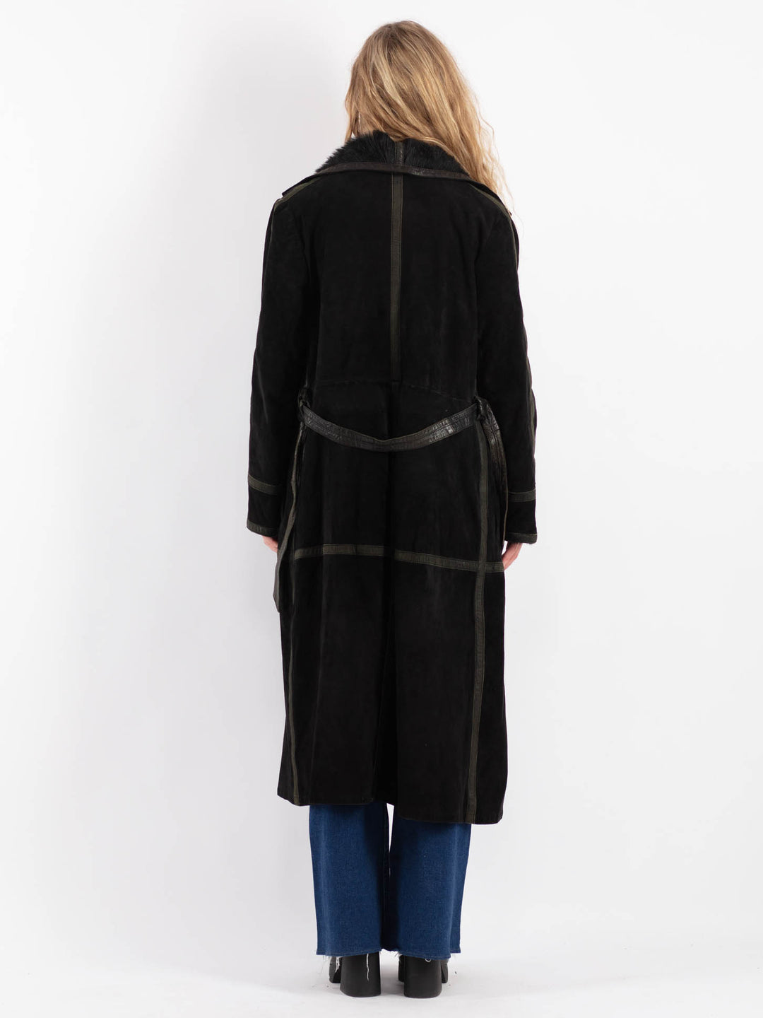 Vintage 90's Women Sheepskin Coat in BlackV9228