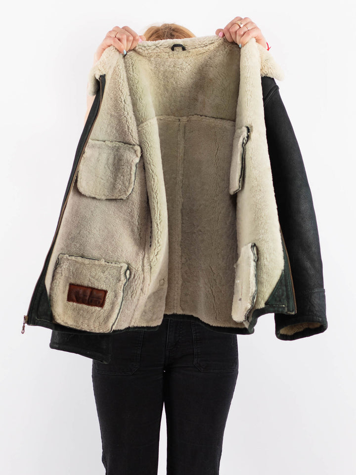 Vintage 90's Women Sheepskin Jacket in BlackV9690