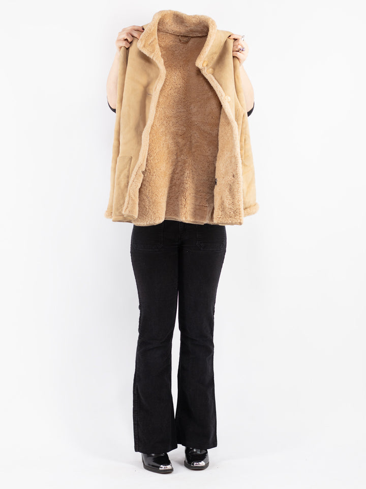 Vintage 90's Women Sheepskin Jacket in Beige