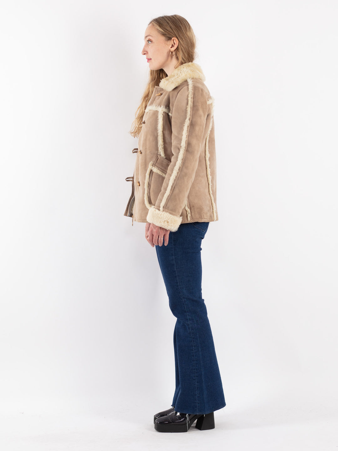 Vintage 90's Women Sheepskin Jacket in Beige