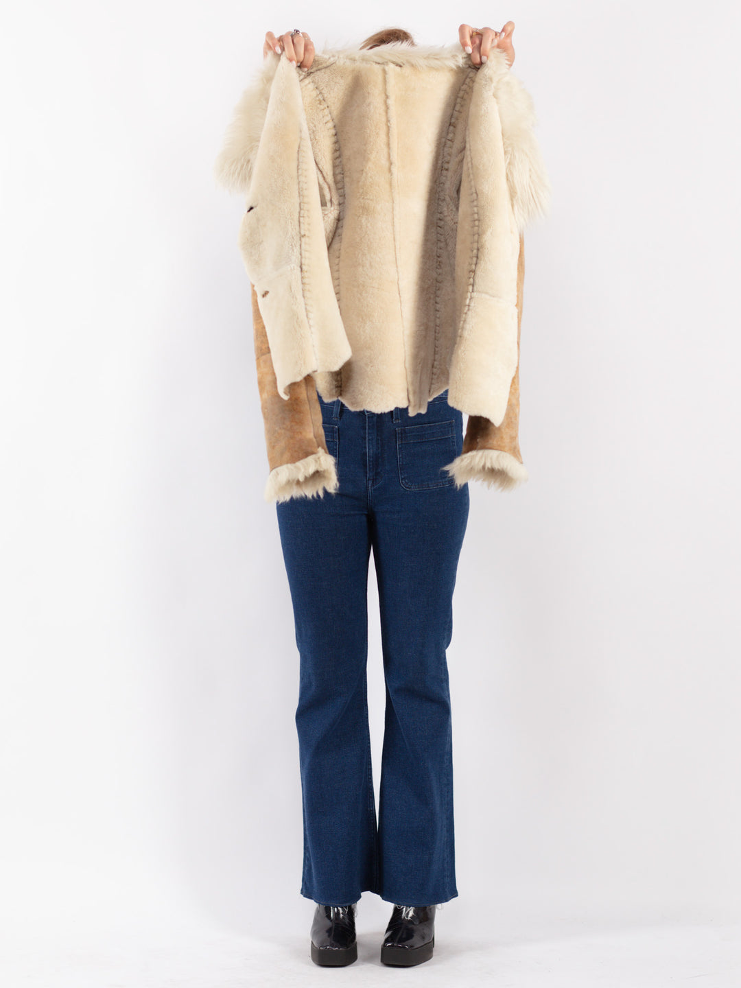 Vintage 90's Women Sheepskin Jacket in Beige
