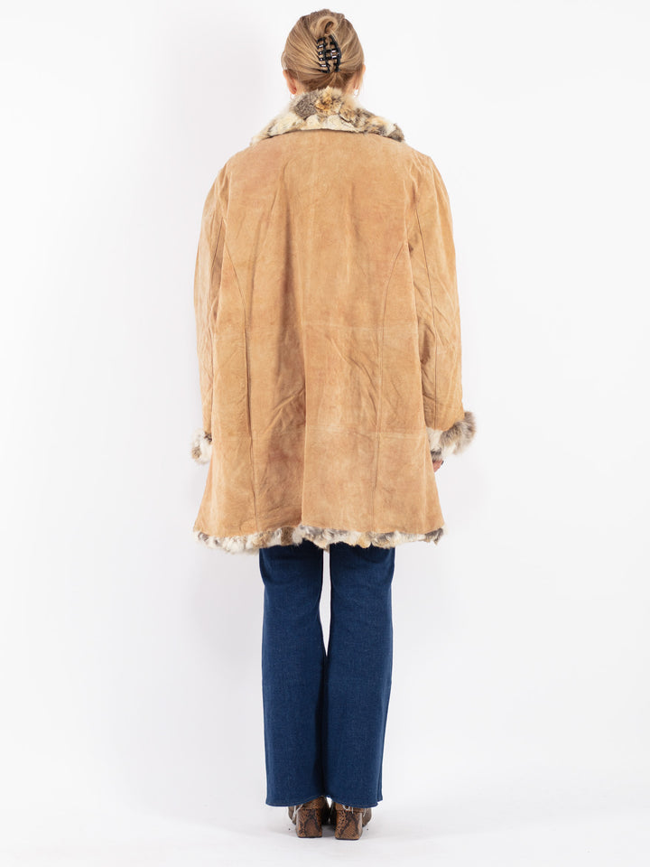 Vintage 90's Women Suede Sherpa Coat in Beige