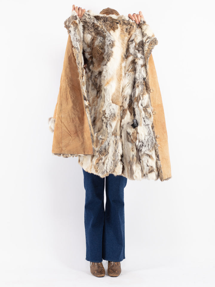 Vintage 90's Women Suede Sherpa Coat in Beige