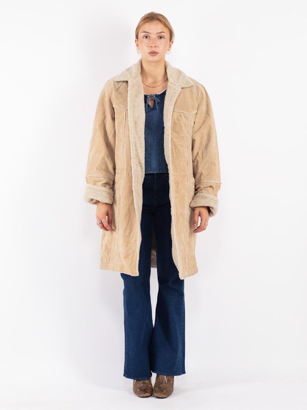 Vintage 90's Women Suede Sherpa Coat in Beige