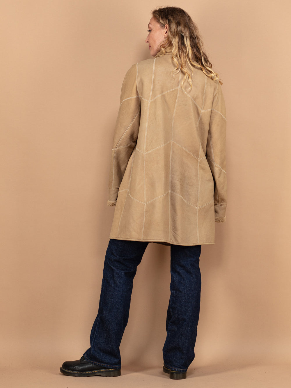 Vintage 80's Women Sheepskin Leather Coat in Beige - NorthernGrip