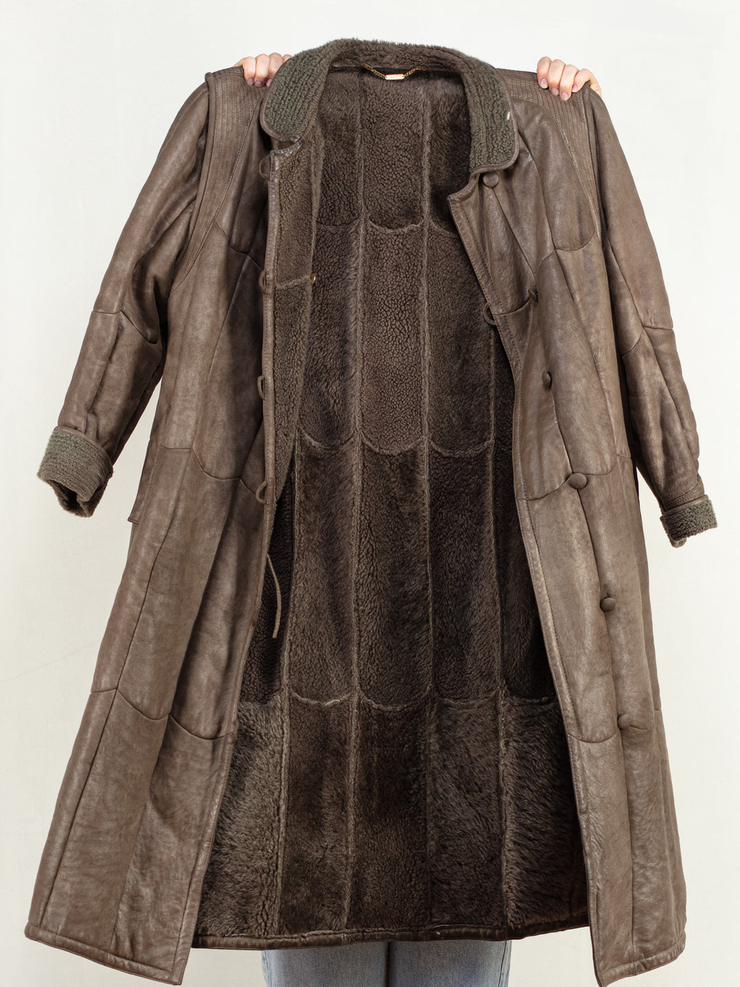 Vintage 80's Women Sheepskin Leather Coat in Brown - NorthernGrip